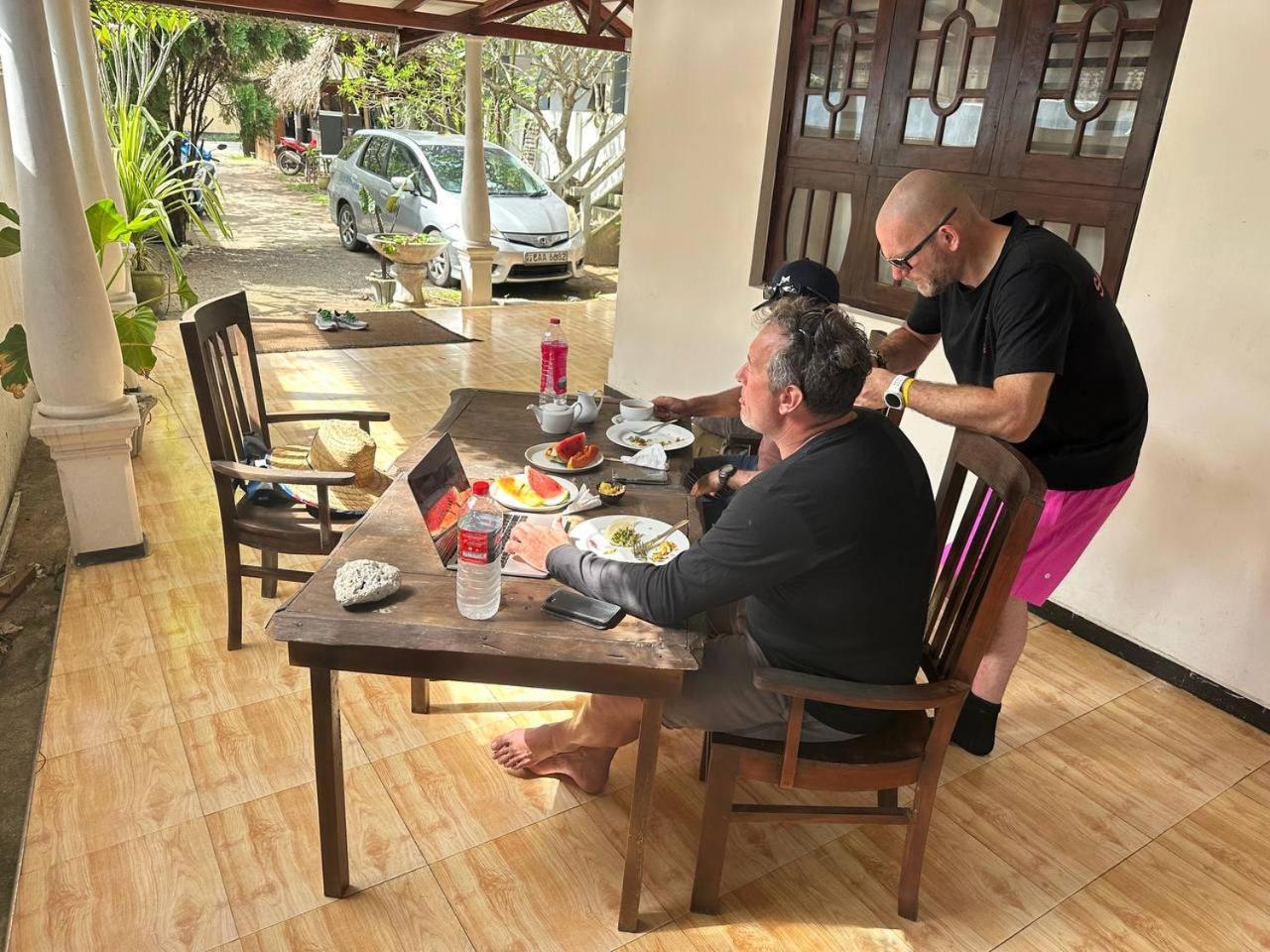 Soul Inn Ahangama Extérieur photo